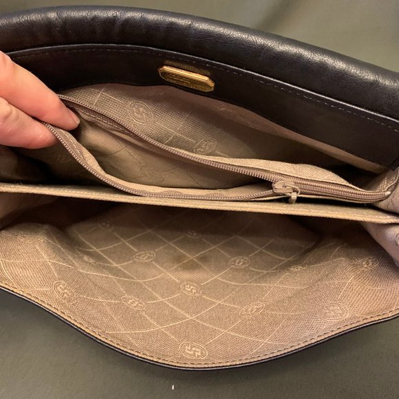 Star International Black Leather Crossbody Bag - Picture 5 of 9